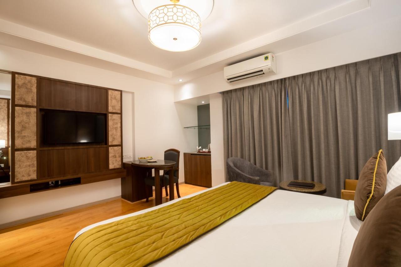Freesia By Express Inn Pālghar Extérieur photo