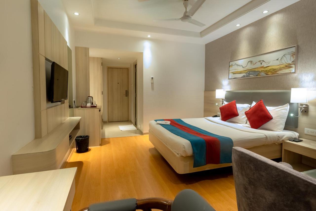 Freesia By Express Inn Pālghar Extérieur photo