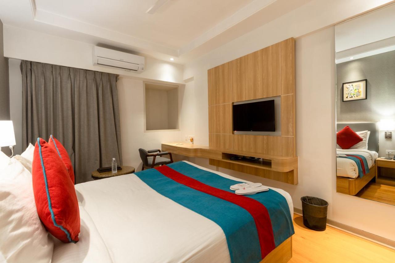 Freesia By Express Inn Pālghar Extérieur photo