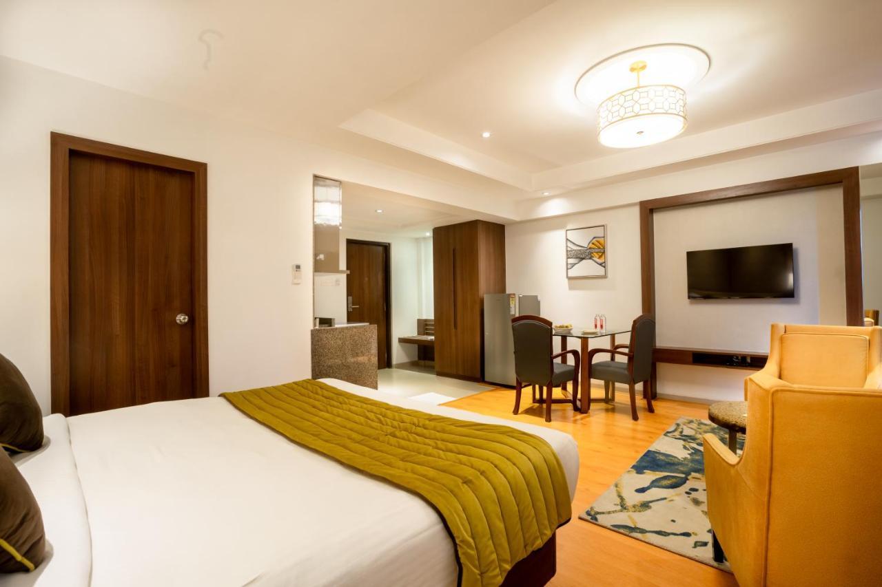 Freesia By Express Inn Pālghar Extérieur photo