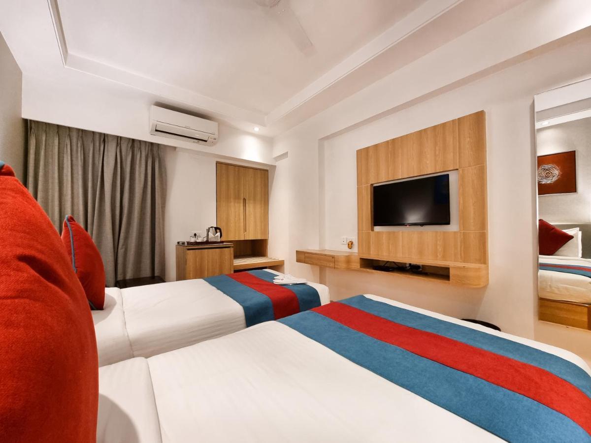 Freesia By Express Inn Pālghar Extérieur photo