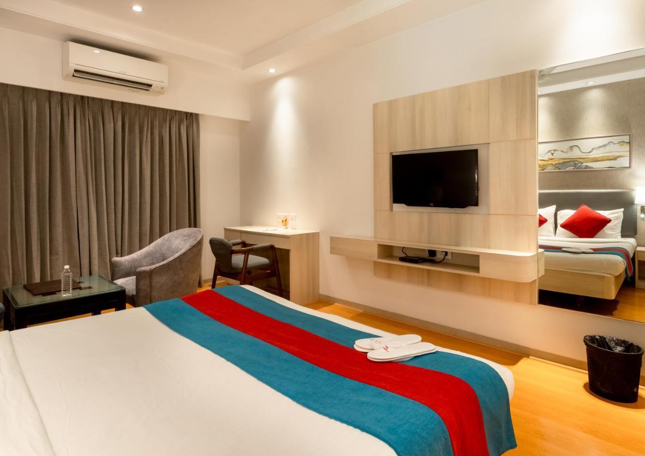 Freesia By Express Inn Pālghar Extérieur photo
