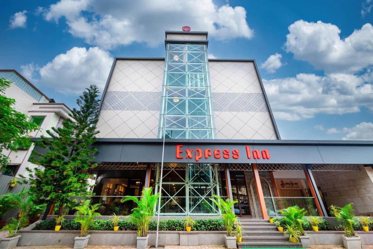 Freesia By Express Inn Pālghar Extérieur photo